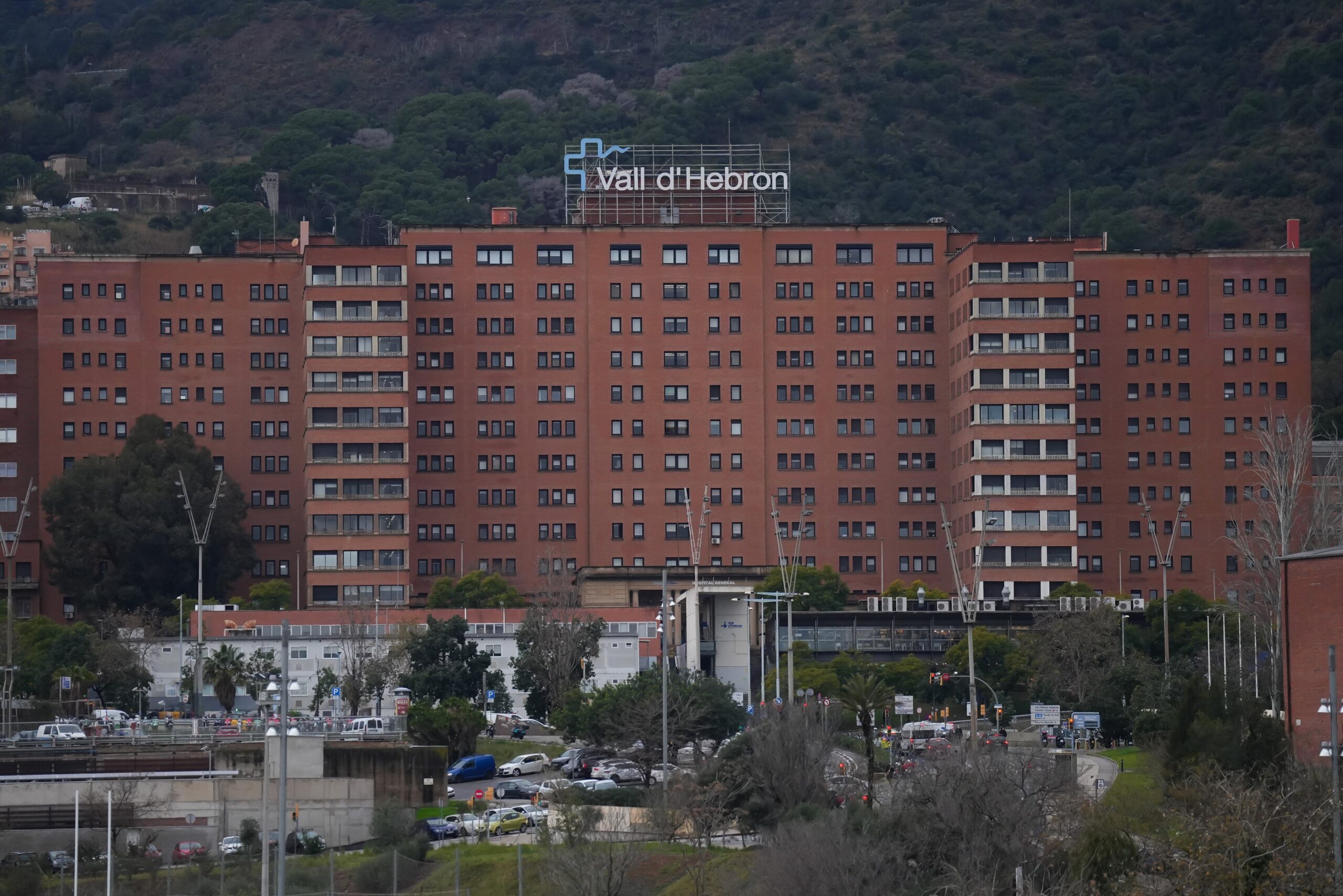 Salud multa con 6.000 euros a tres hospitales por el caso del bebé maltratado
