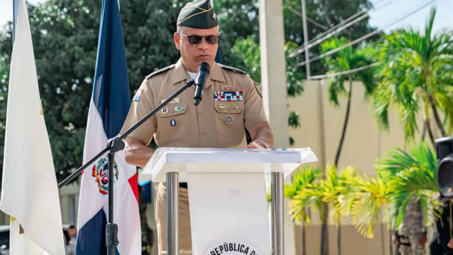 El ministro de Defensa, Carlos Antonio Fernández Onofre, durante uno de los actos de entrega de equipos militares a las instituciones castrenses.