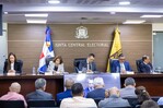 La JCE prohíbe publicar encuestas para evitar promoción electoral anticipada