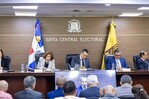 JCE pone en pausa la evaluación de escritos contra el reglamento de encuestas