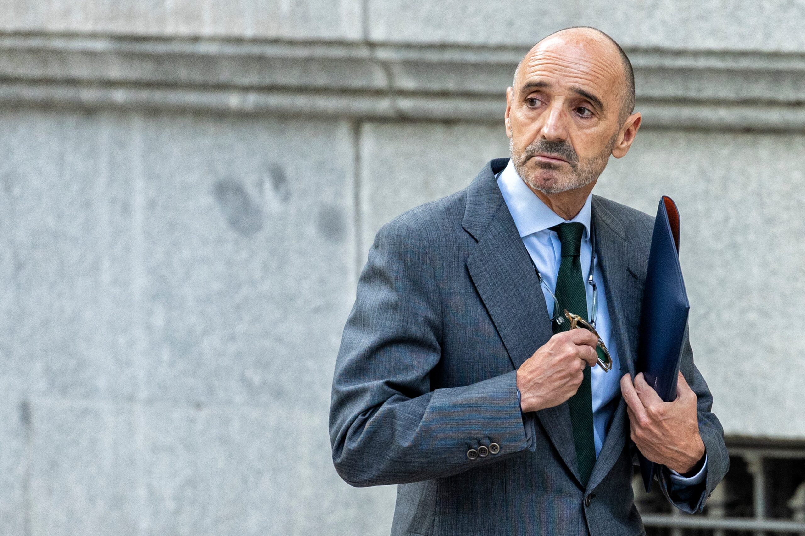 El empresario Julio Martínez asegura ante el juez Calama que iba “informando a Zapatero de las necesidades de Plus Ultra”